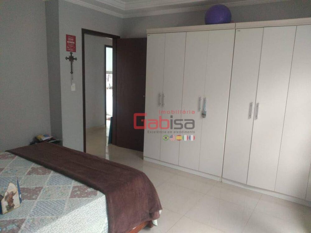 Casa, 3 quartos, 240 m² - Foto 9