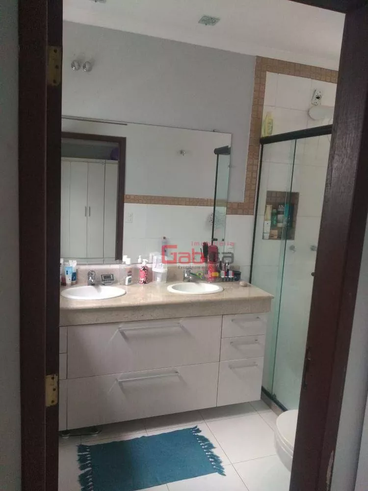 Casa, 3 quartos, 240 m² - Foto 10