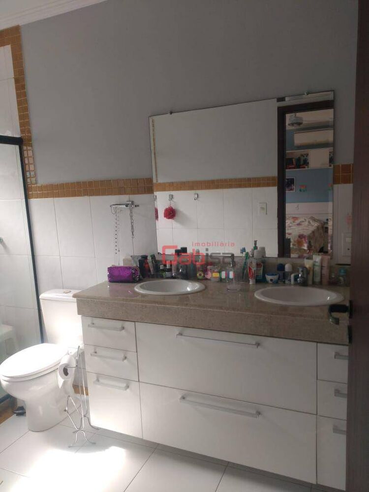Casa, 3 quartos, 240 m² - Foto 11