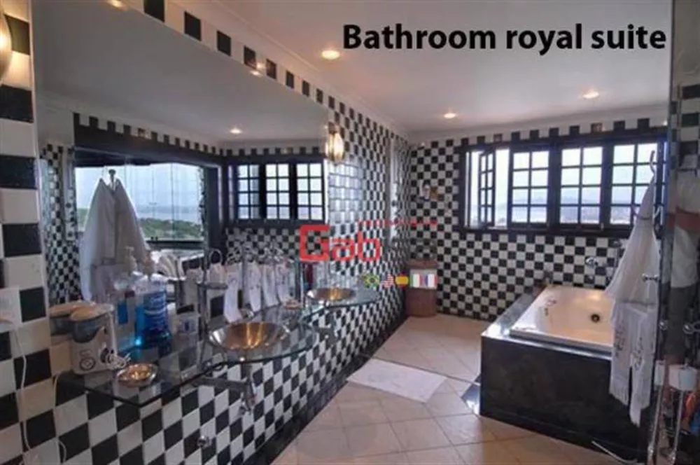 Casa, 9 quartos, 1211 m² - Foto 1