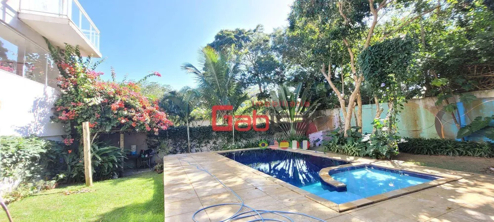 Casa, 5 quartos, 300 m² - Foto 1