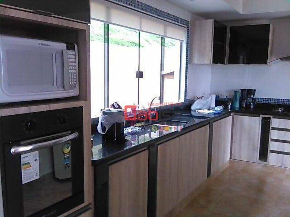 Casa, 4 quartos, 300 m² - Foto 13