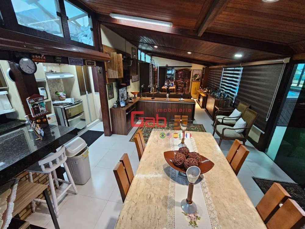 Cobertura, 4 quartos, 220 m² - Foto 4