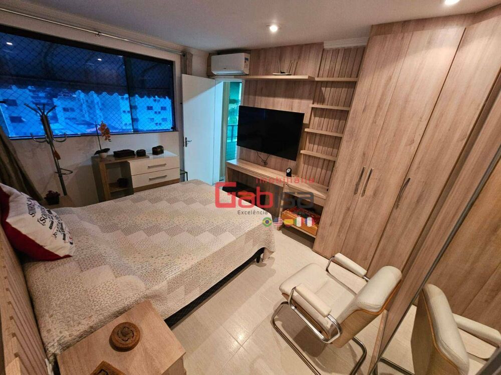 Cobertura à venda com 4 quartos, 220m² - Foto 4