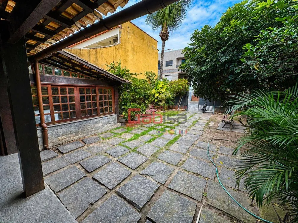 Casa, 8 quartos, 234 m² - Foto 5