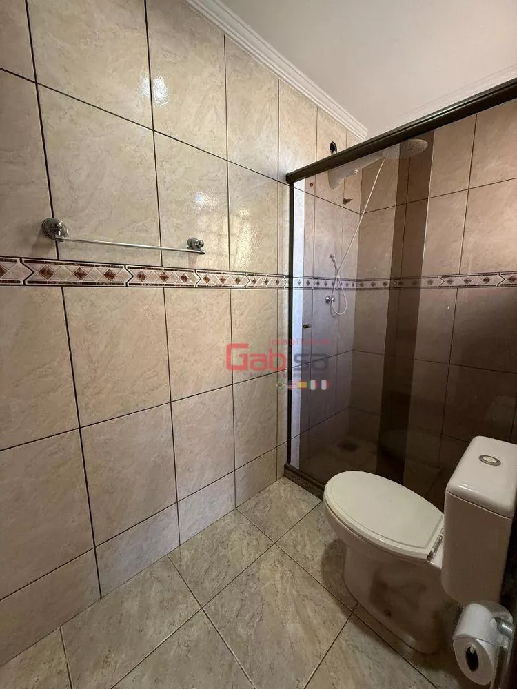 Casa, 3 quartos, 200 m² - Foto 15