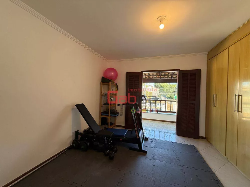 Casa, 3 quartos, 200 m² - Foto 12