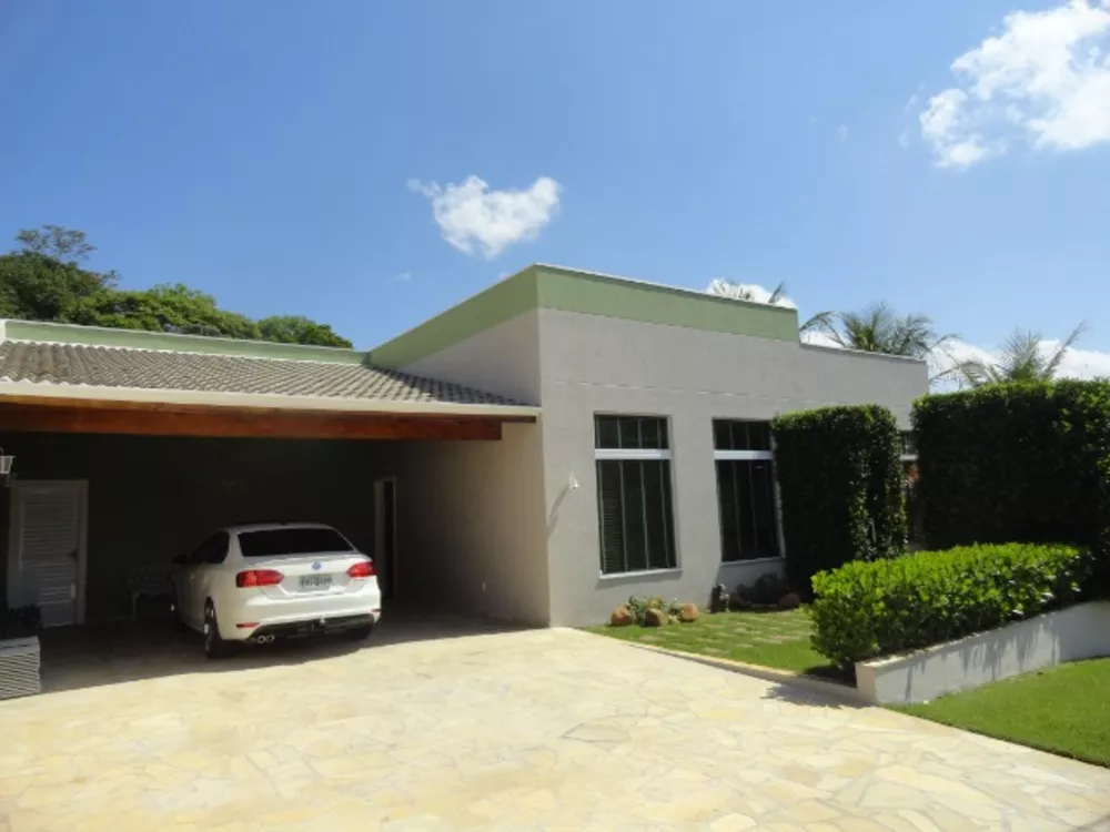 Casa de Condomínio à venda com 4 quartos, 220m² - Foto 2