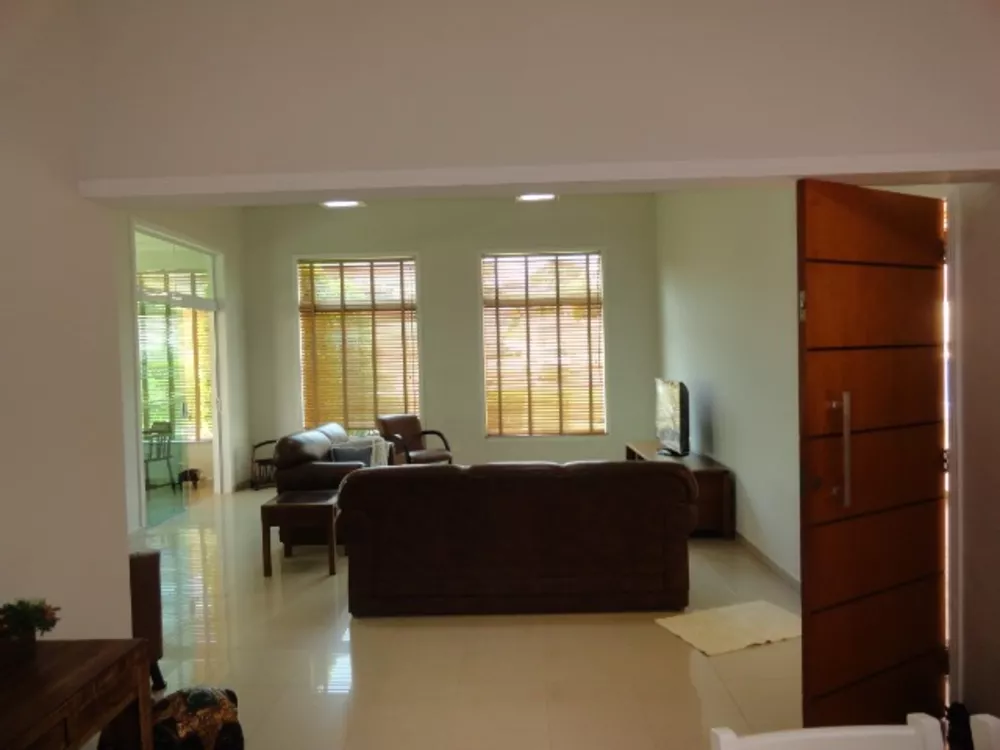 Casa de Condomínio à venda com 4 quartos, 220m² - Foto 5