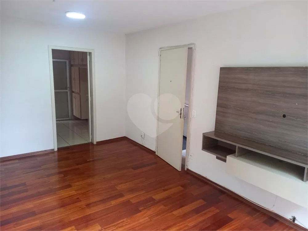 Apartamento à venda com 3 quartos, 102m² - Foto 2