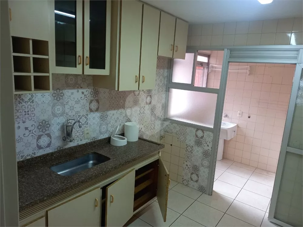 Apartamento à venda com 3 quartos, 102m² - Foto 6