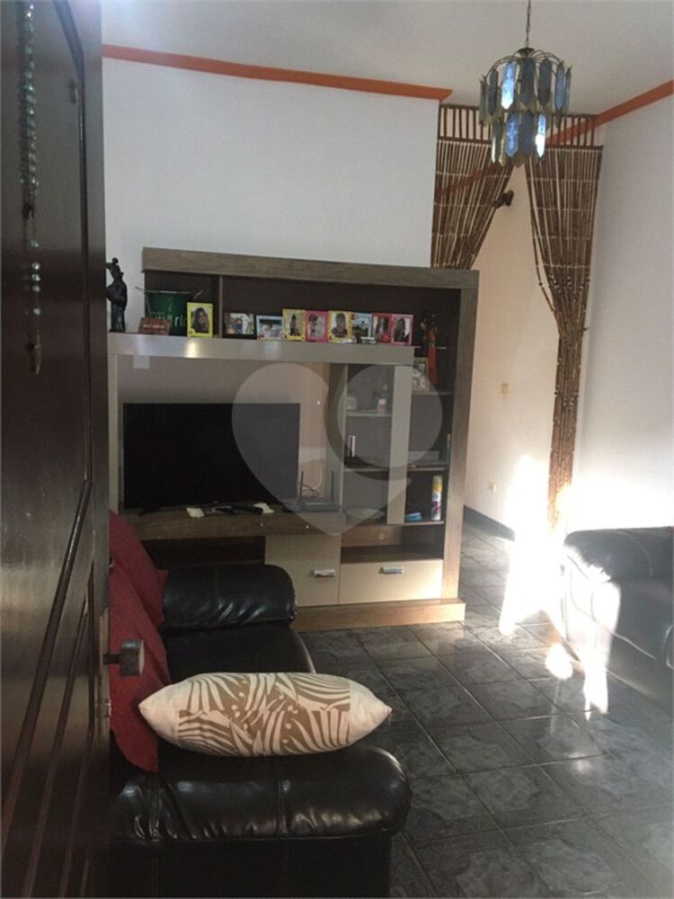 Casa, 1 quarto, 130 m² - Foto 2