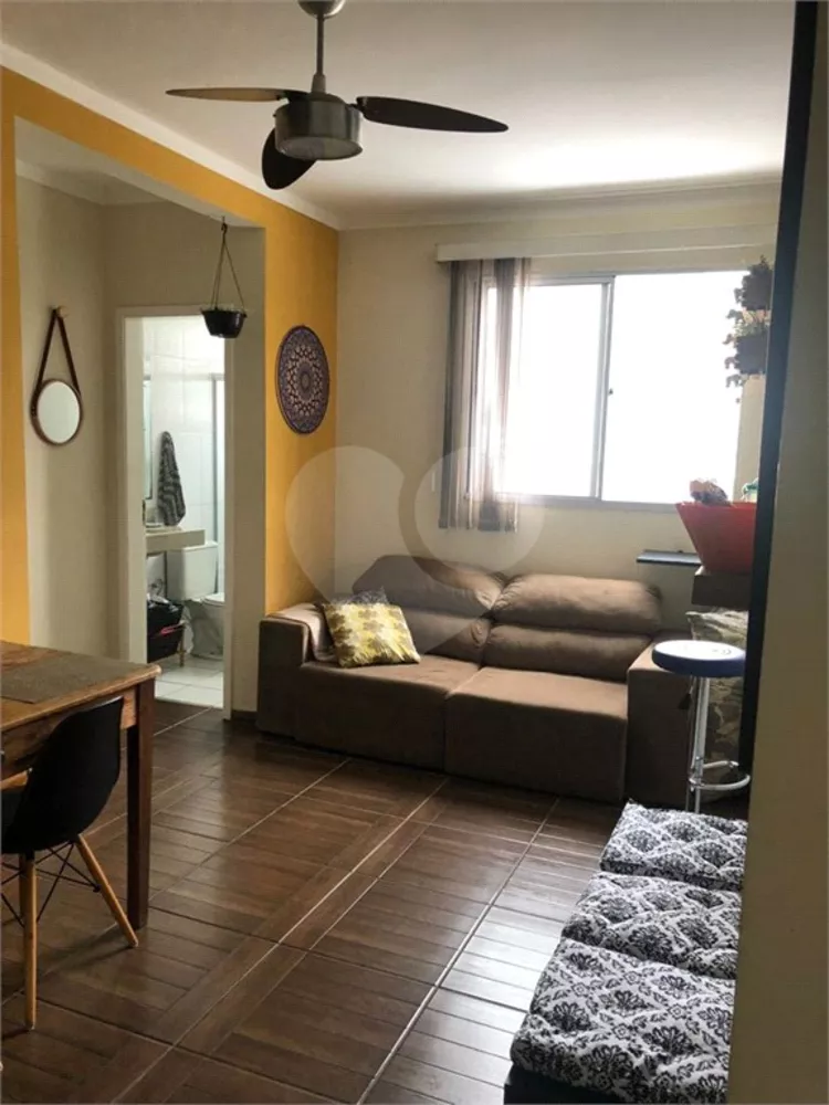 Apartamento à venda com 2 quartos, 56m² - Foto 1