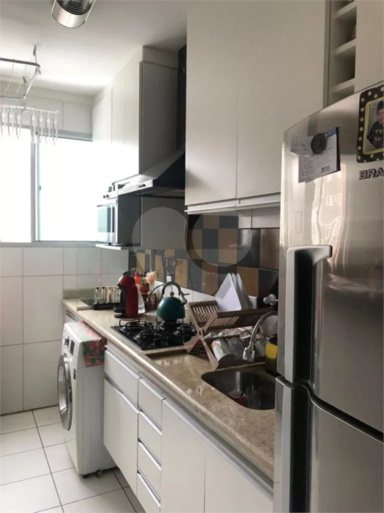 Apartamento à venda com 2 quartos, 56m² - Foto 3