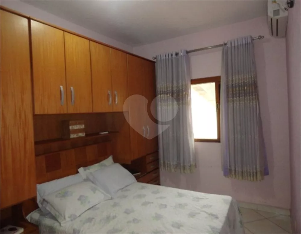 Casa à venda com 2 quartos, 160m² - Foto 4