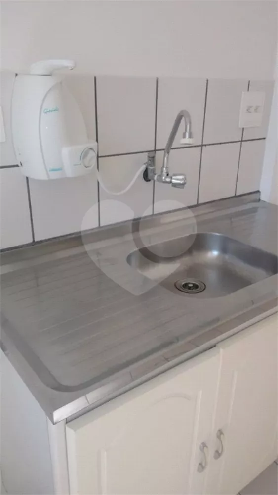 Apartamento à venda com 2 quartos, 70m² - Foto 4