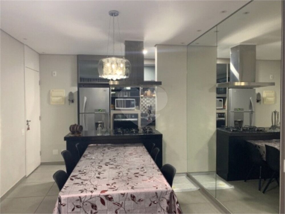 Apartamento à venda com 3 quartos, 70m² - Foto 2