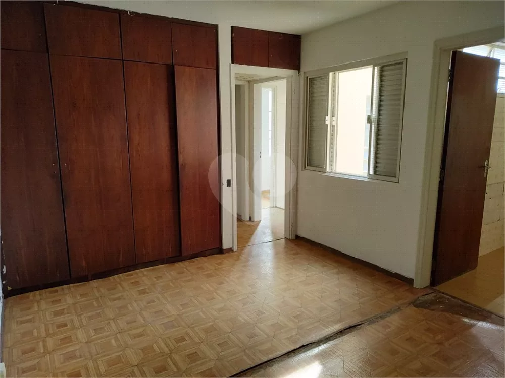 Casa à venda com 2 quartos, 120m² - Foto 2