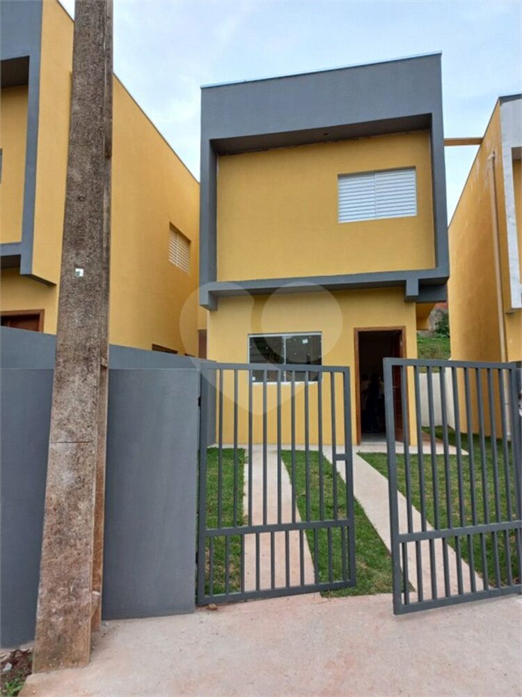Casa à venda com 3 quartos, 71m² - Foto 3