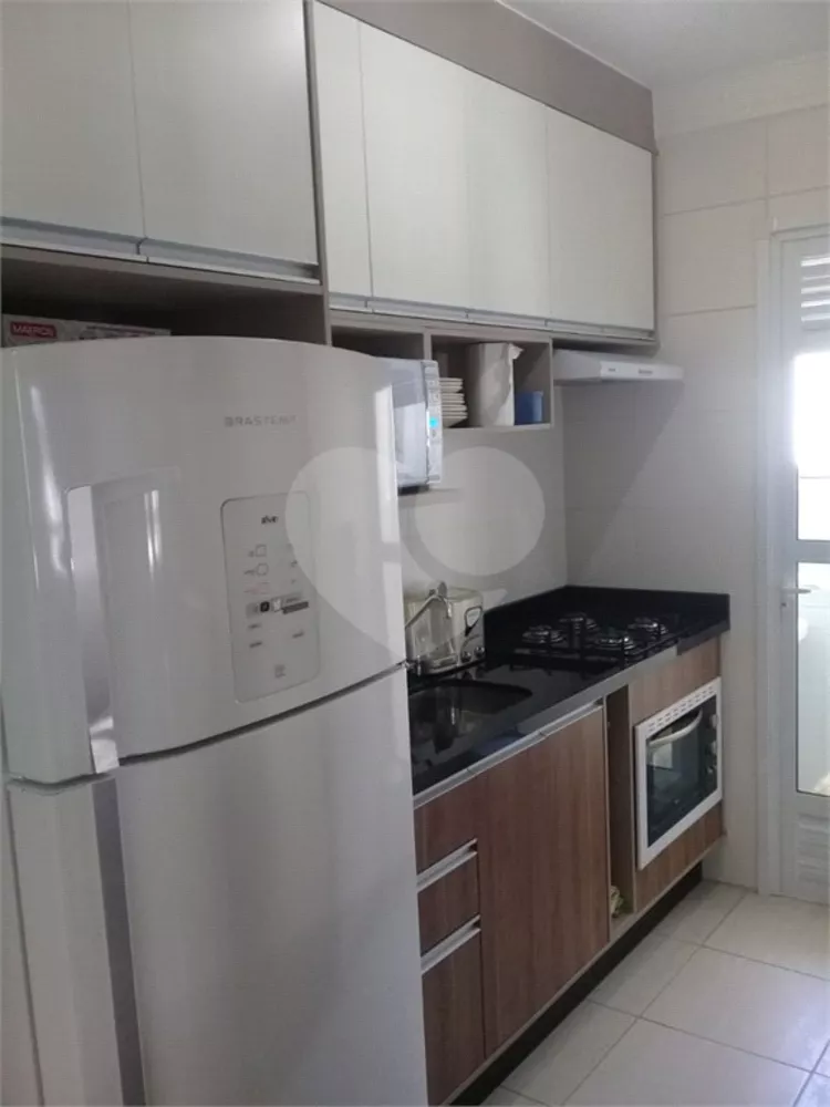 Apartamento à venda com 3 quartos, 65m² - Foto 2