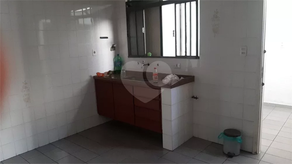 Casa à venda com 2 quartos, 190m² - Foto 4