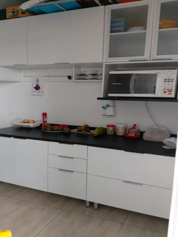 Apartamento à venda com 3 quartos, 200m² - Foto 3