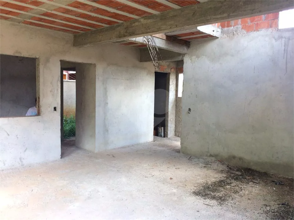 Casa à venda com 3 quartos, 170m² - Foto 4