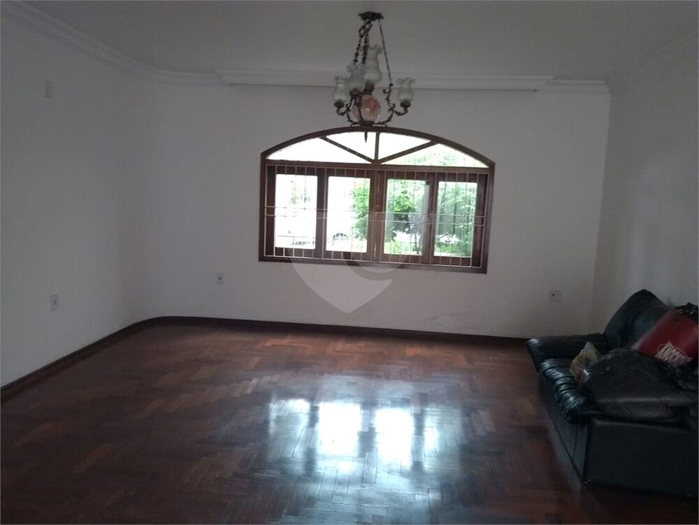 Casa, 3 quartos, 200 m² - Foto 1
