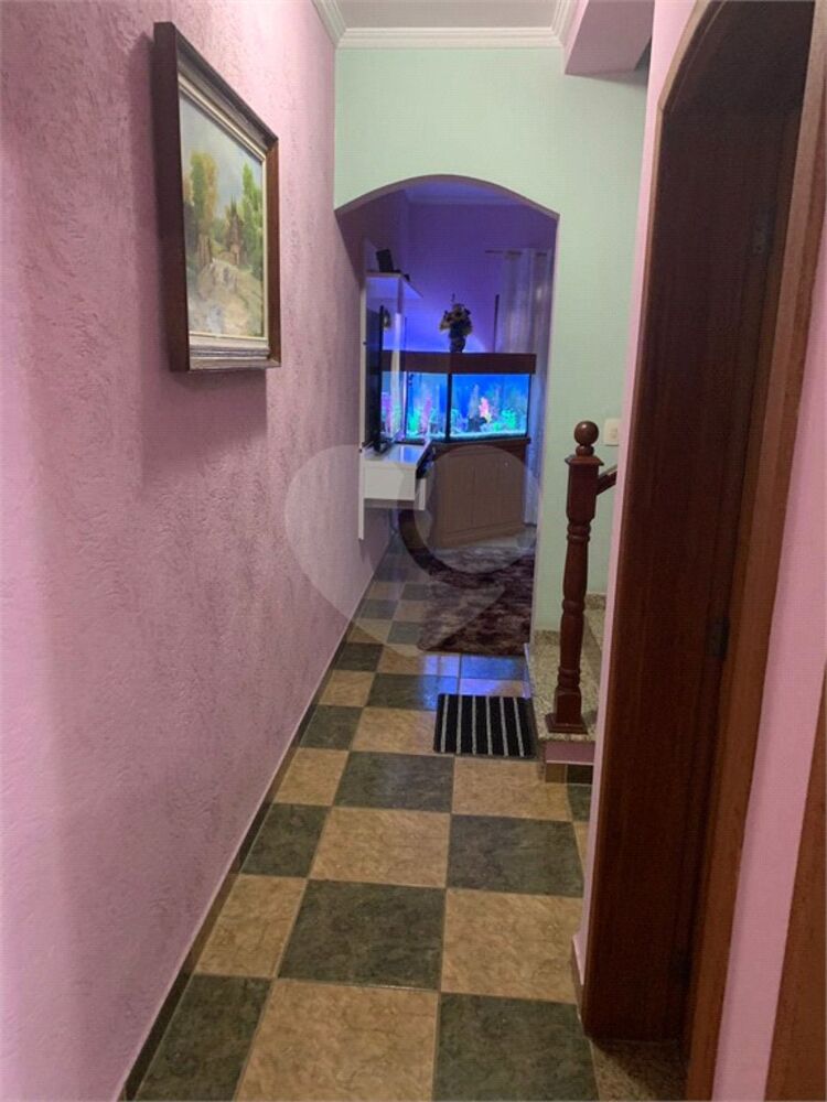 Casa à venda com 3 quartos, 210m² - Foto 3
