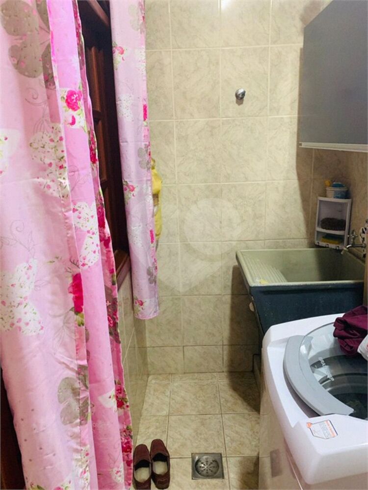 Casa à venda com 3 quartos, 210m² - Foto 11