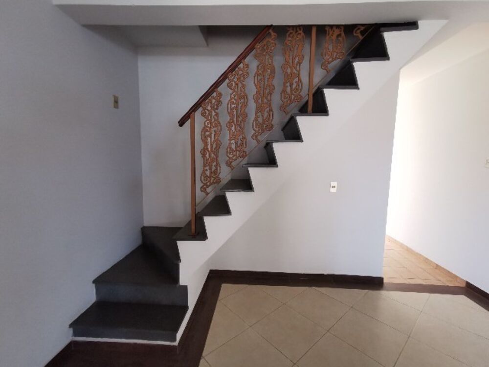 Sobrado, 3 quartos, 234 m² - Foto 2