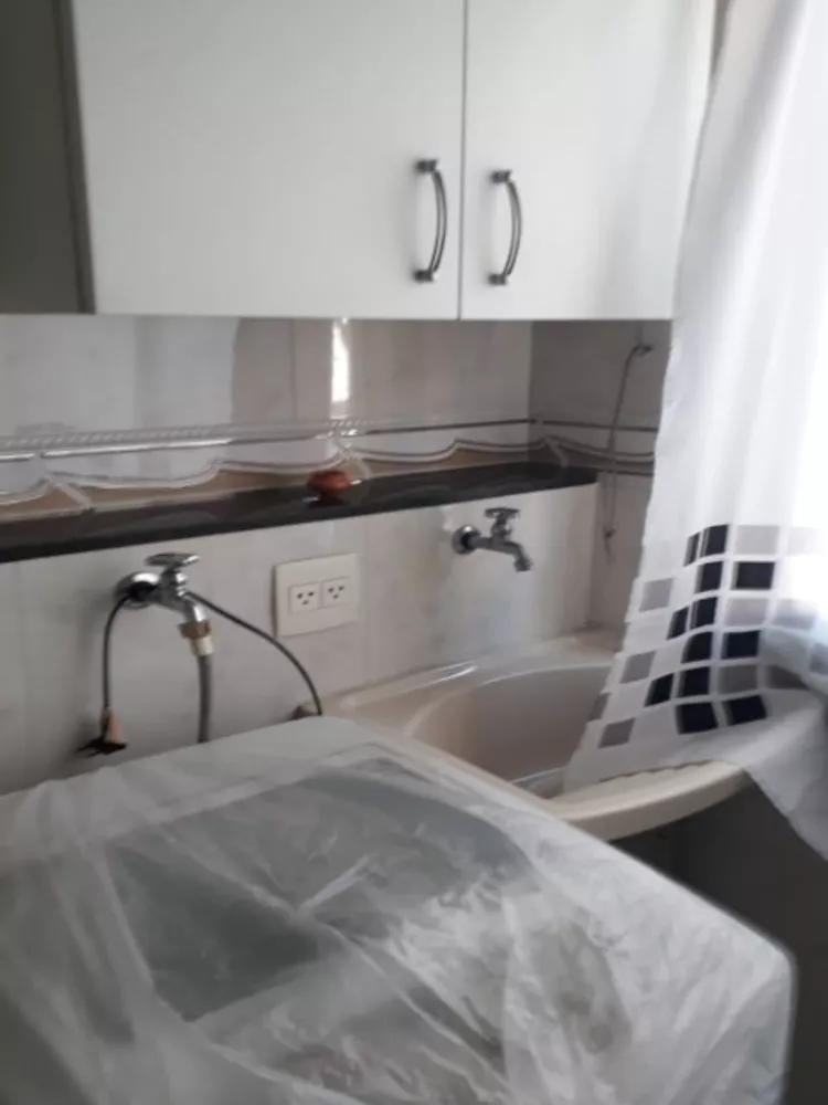 Apartamento à venda com 3 quartos, 76m² - Foto 3