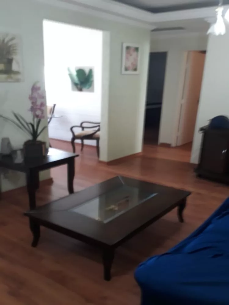 Apartamento à venda com 3 quartos, 76m² - Foto 1