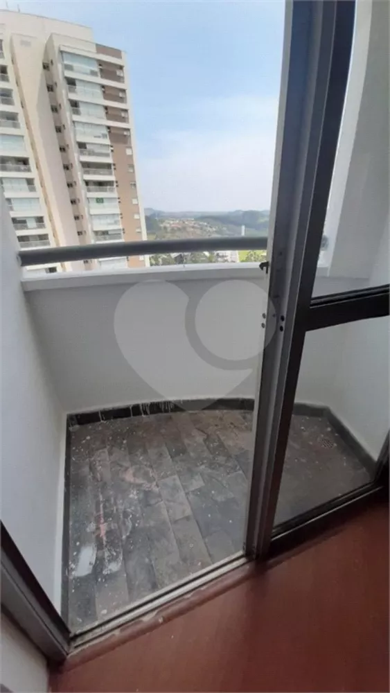 Apartamento à venda com 2 quartos, 69m² - Foto 1