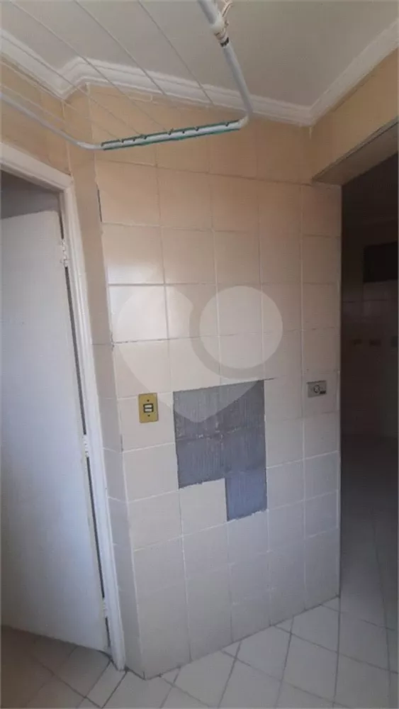 Apartamento à venda com 2 quartos, 69m² - Foto 4