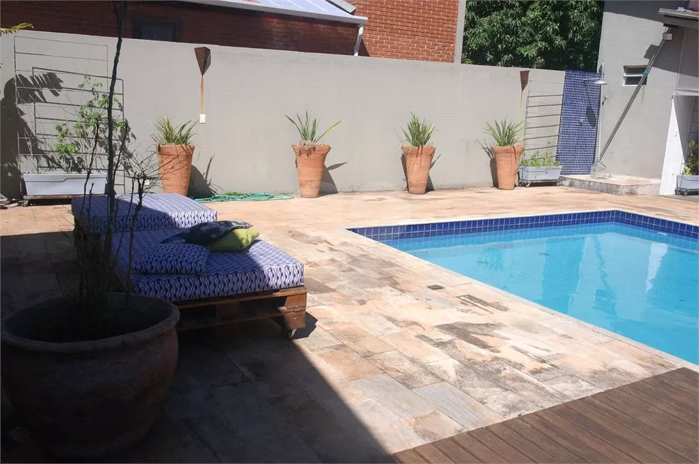 Casa à venda com 3 quartos, 500m² - Foto 3
