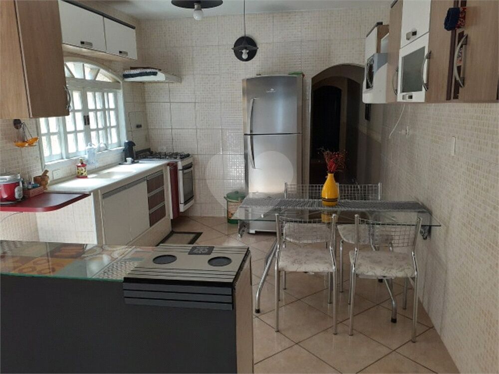 Casa, 2 quartos, 170 m² - Foto 1
