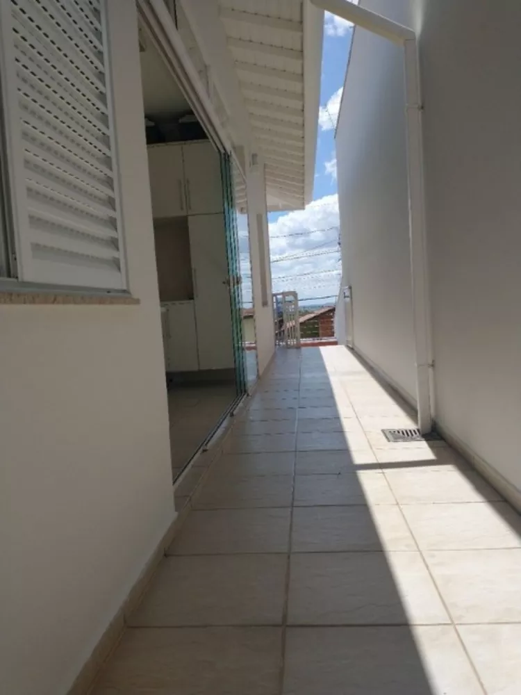 Sobrado à venda com 3 quartos, 146m² - Foto 3