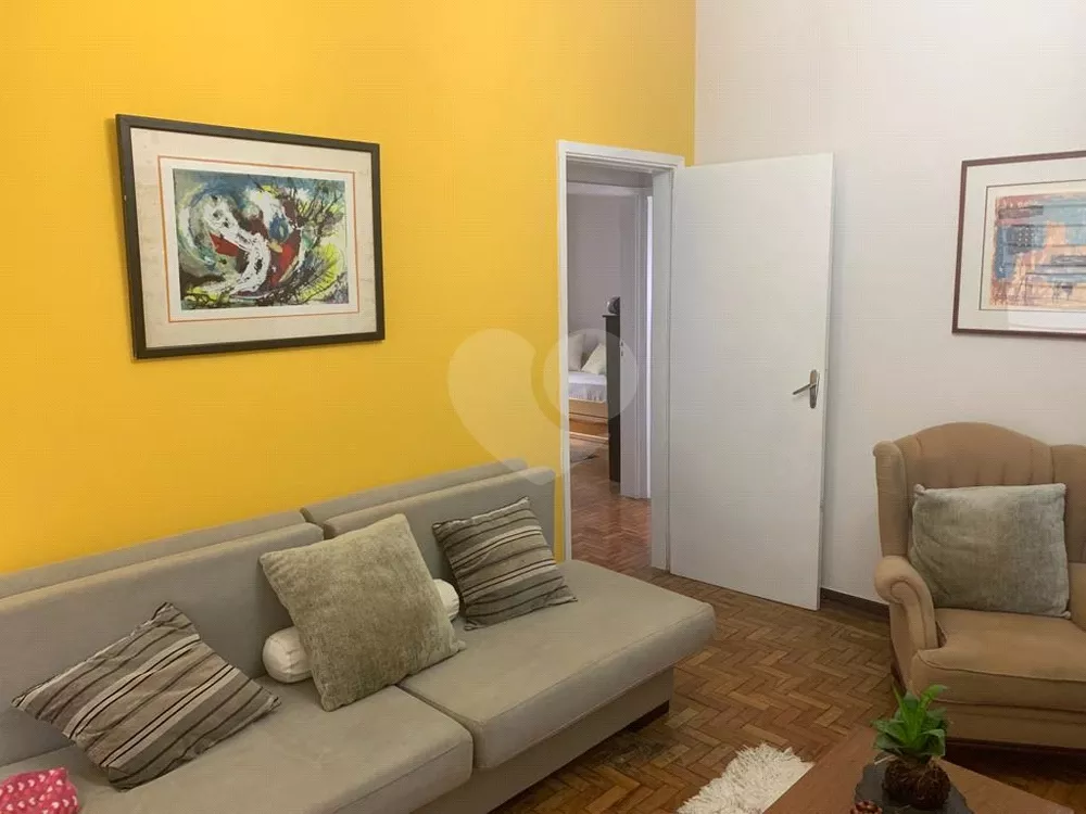 Casa à venda com 3 quartos, 164m² - Foto 1