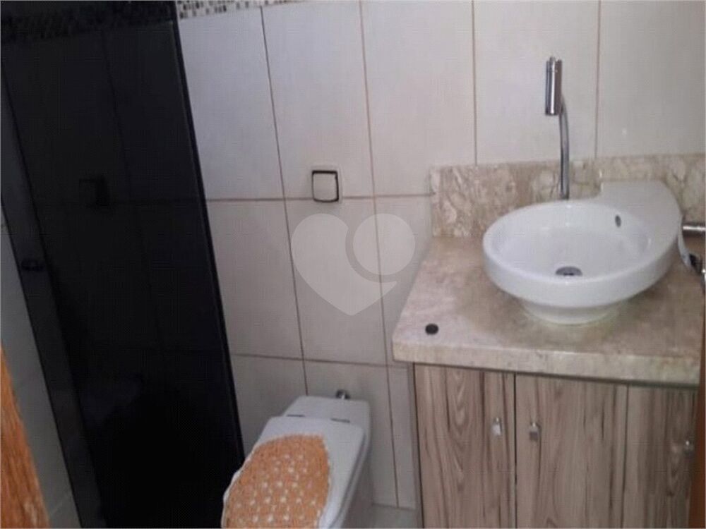 Casa à venda com 3 quartos, 198m² - Foto 9