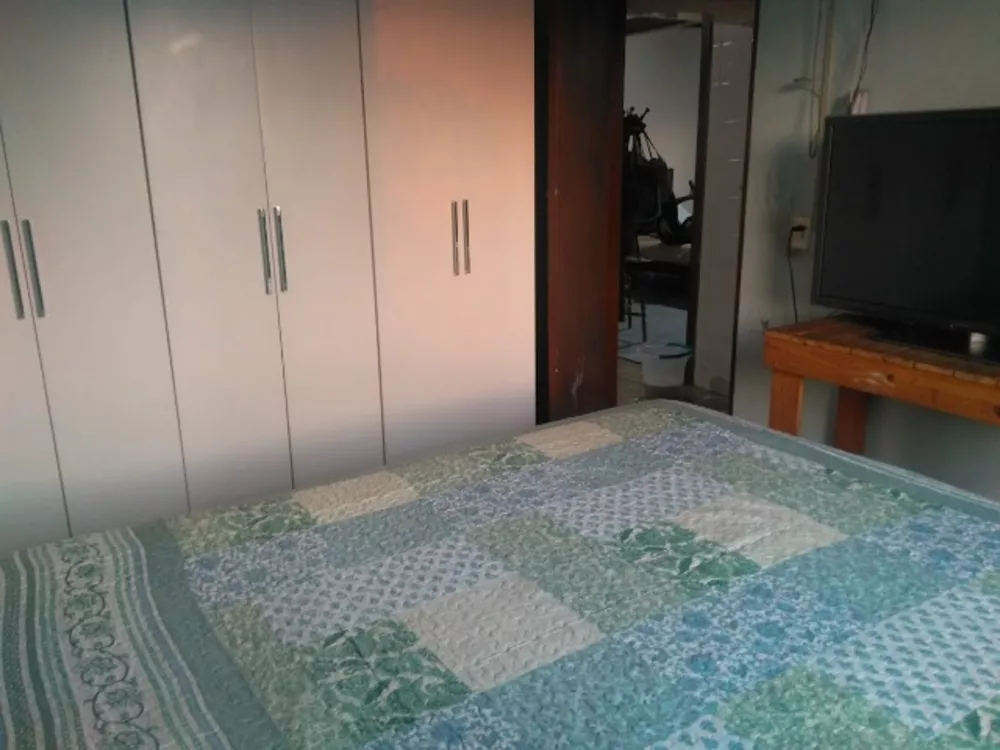 Casa, 3 quartos, 212 m² - Foto 1