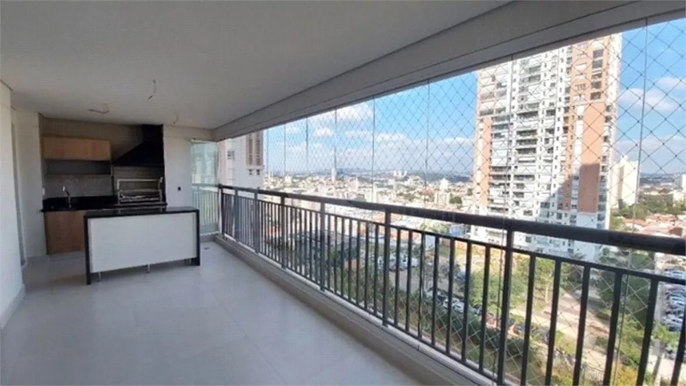 Apartamento à venda com 3 quartos, 166m² - Foto 2