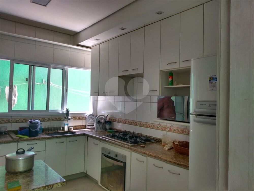 Casa, 3 quartos, 215 m² - Foto 4