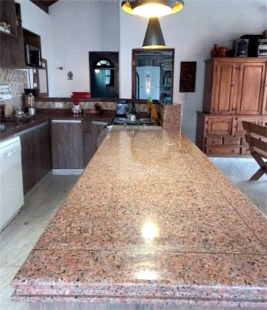 Casa, 4 quartos, 1581 m² - Foto 4