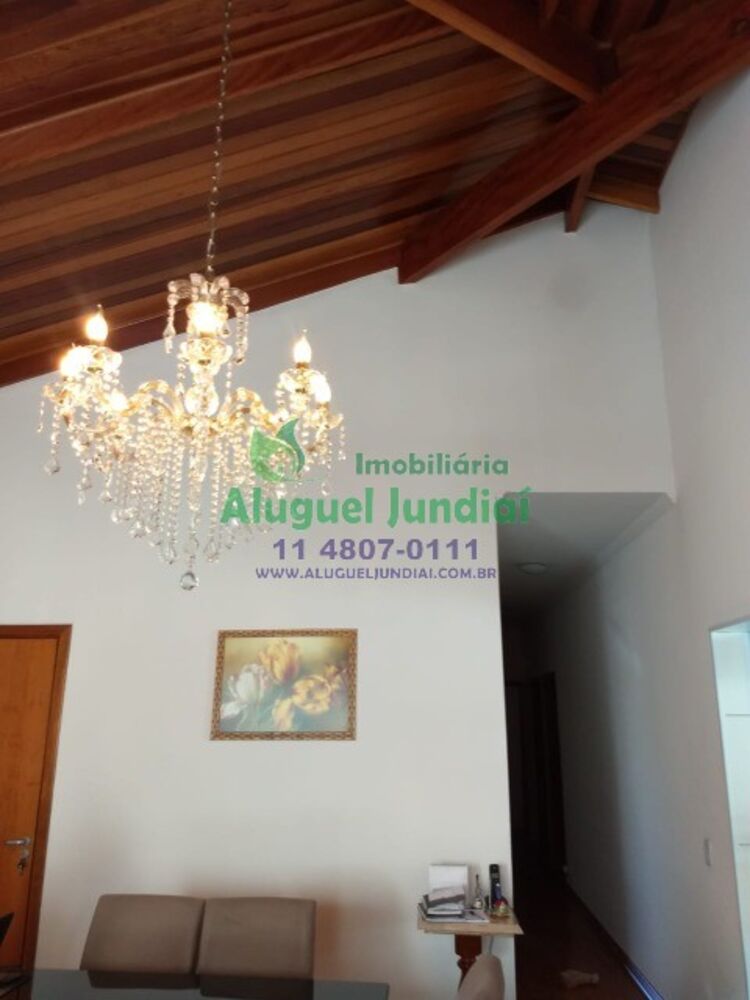 Casa de Condomínio à venda com 3 quartos, 250m² - Foto 1