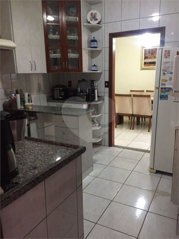 Casa, 4 quartos, 200 m² - Foto 15