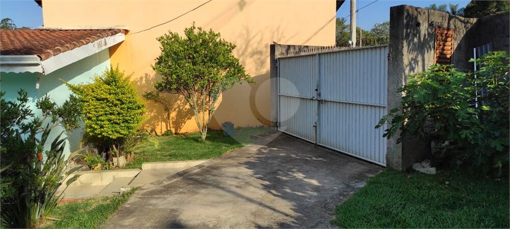 Chácara à venda com 2 quartos, 212m² - Foto 11