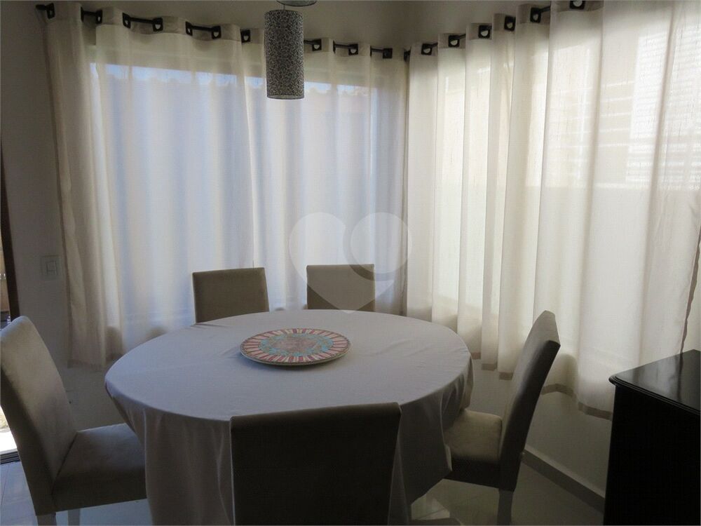 Casa à venda com 3 quartos, 215m² - Foto 5