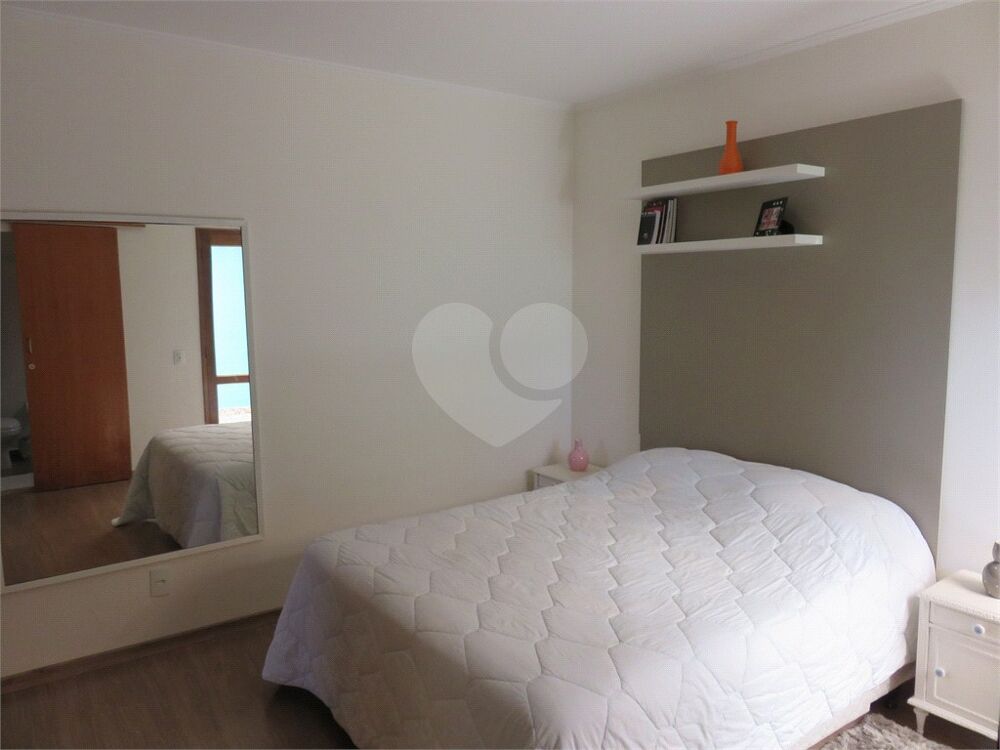 Casa à venda com 3 quartos, 215m² - Foto 6