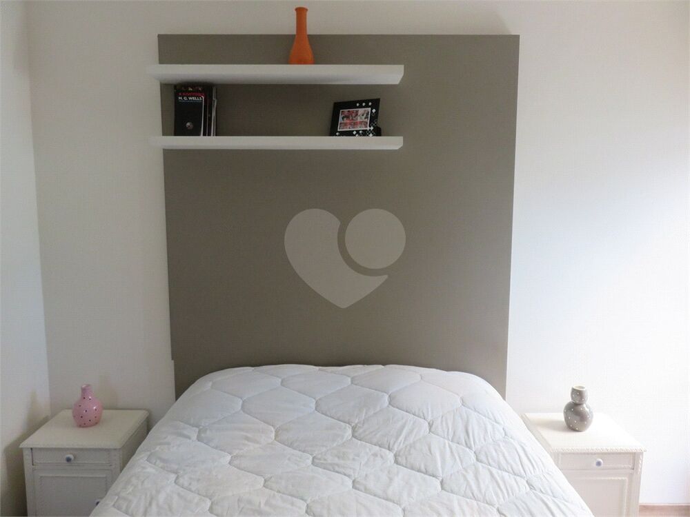 Casa à venda com 3 quartos, 215m² - Foto 7